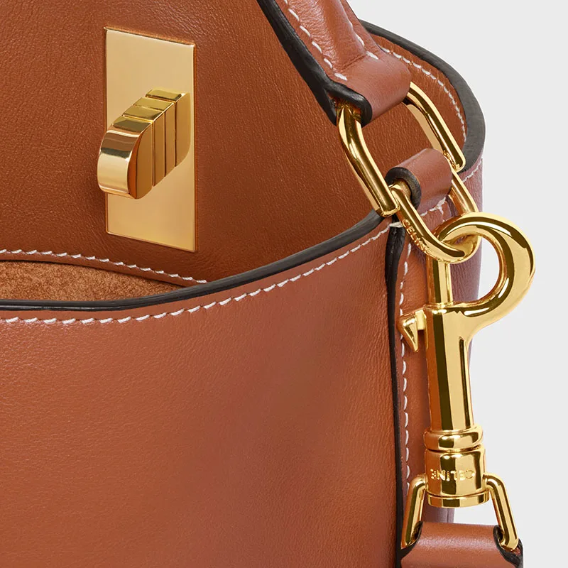 TEEN BUCKET 16 IN SMOOTH CALFSKIN