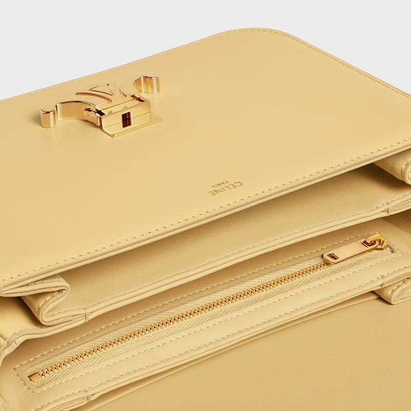 CLASSIQUE TRIOMPHE BAG IN SHINY CALFSKIN