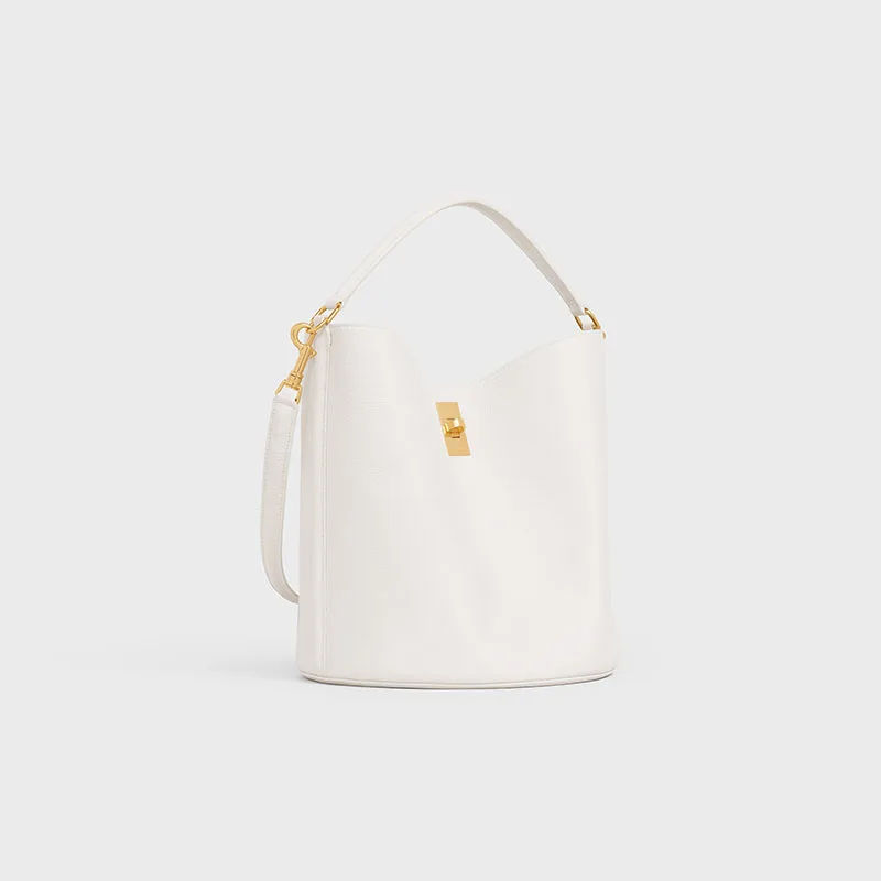BUCKET 16 BAG IN SUPPLE GRAINED CALFSKIN