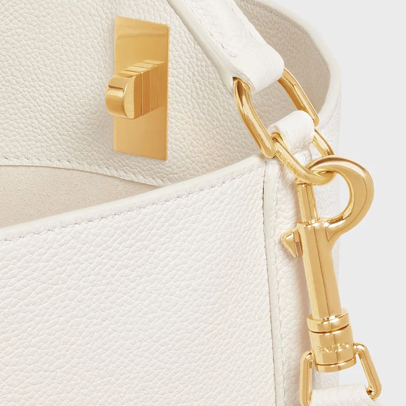 BUCKET 16 BAG IN SUPPLE GRAINED CALFSKIN