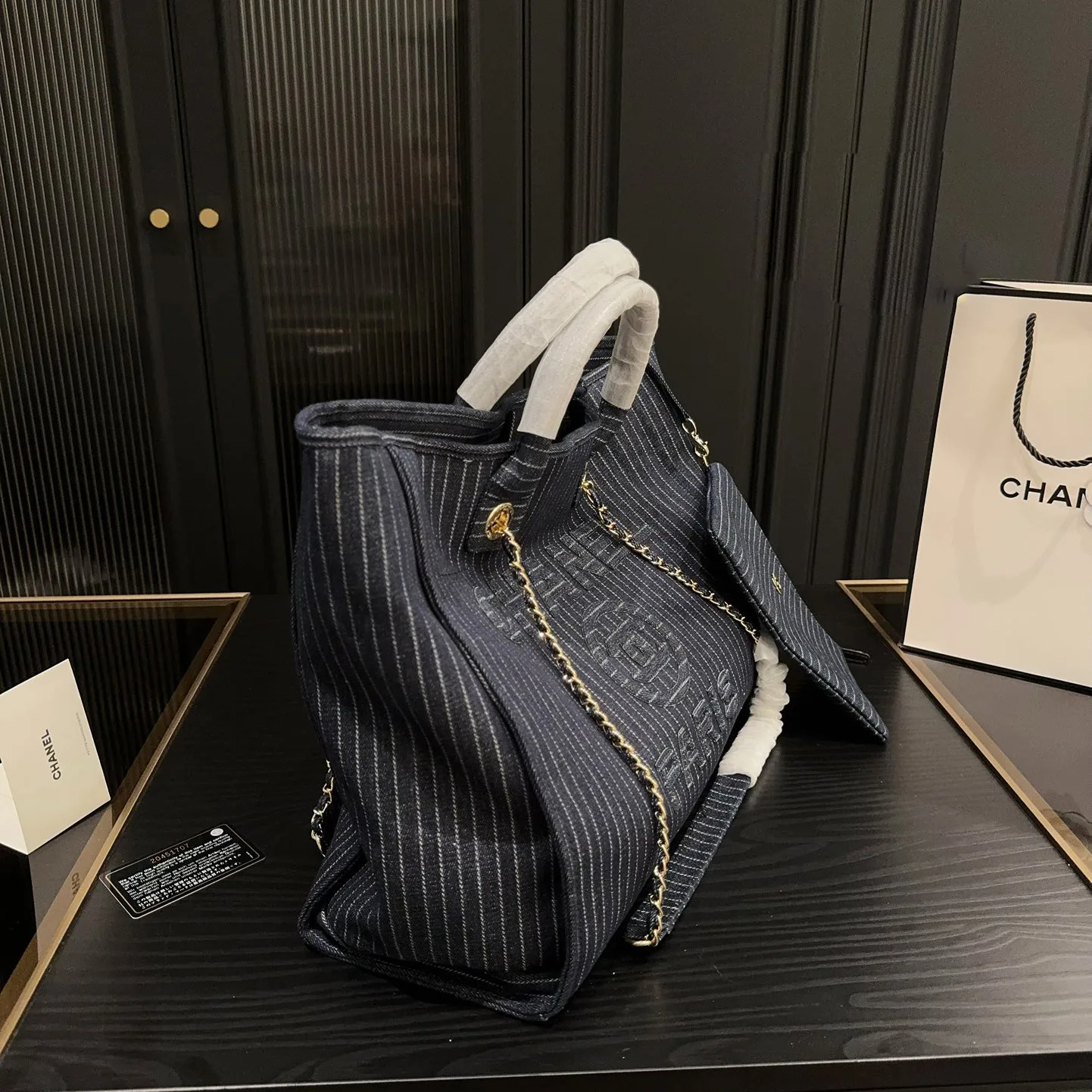 SHOPPING BAG