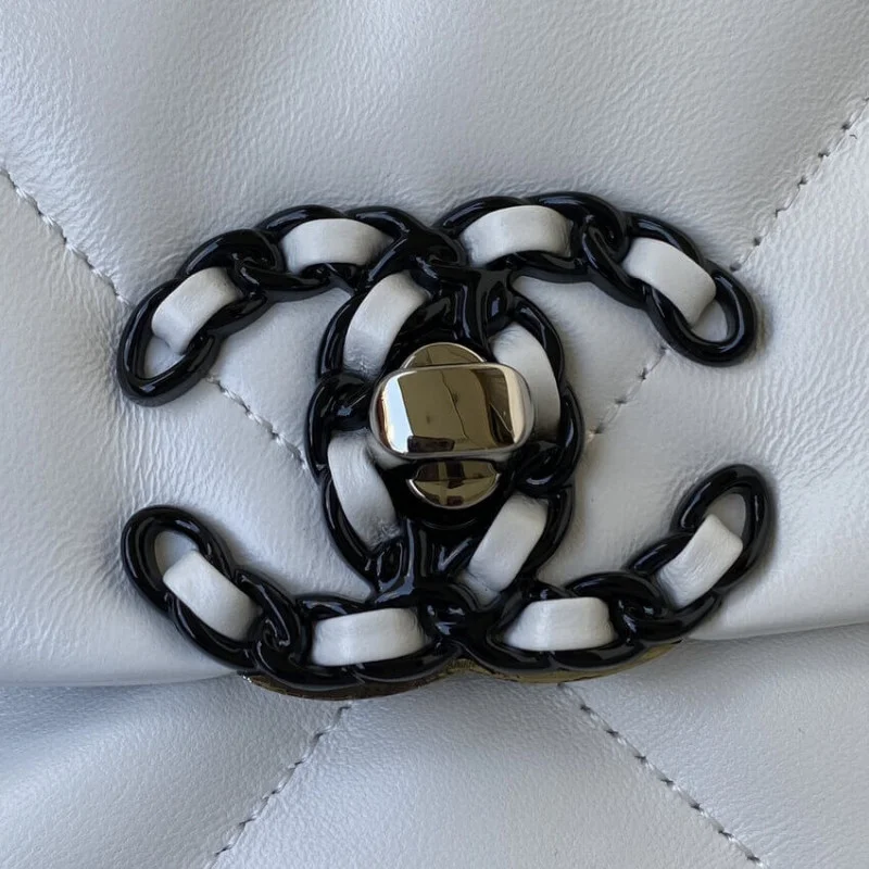 Chanel 19 Flap Bag As1160 B02511