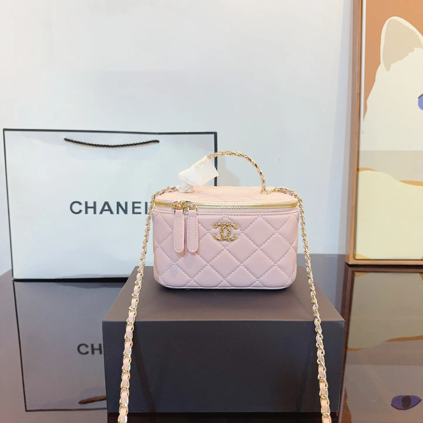 Clutch with Chain