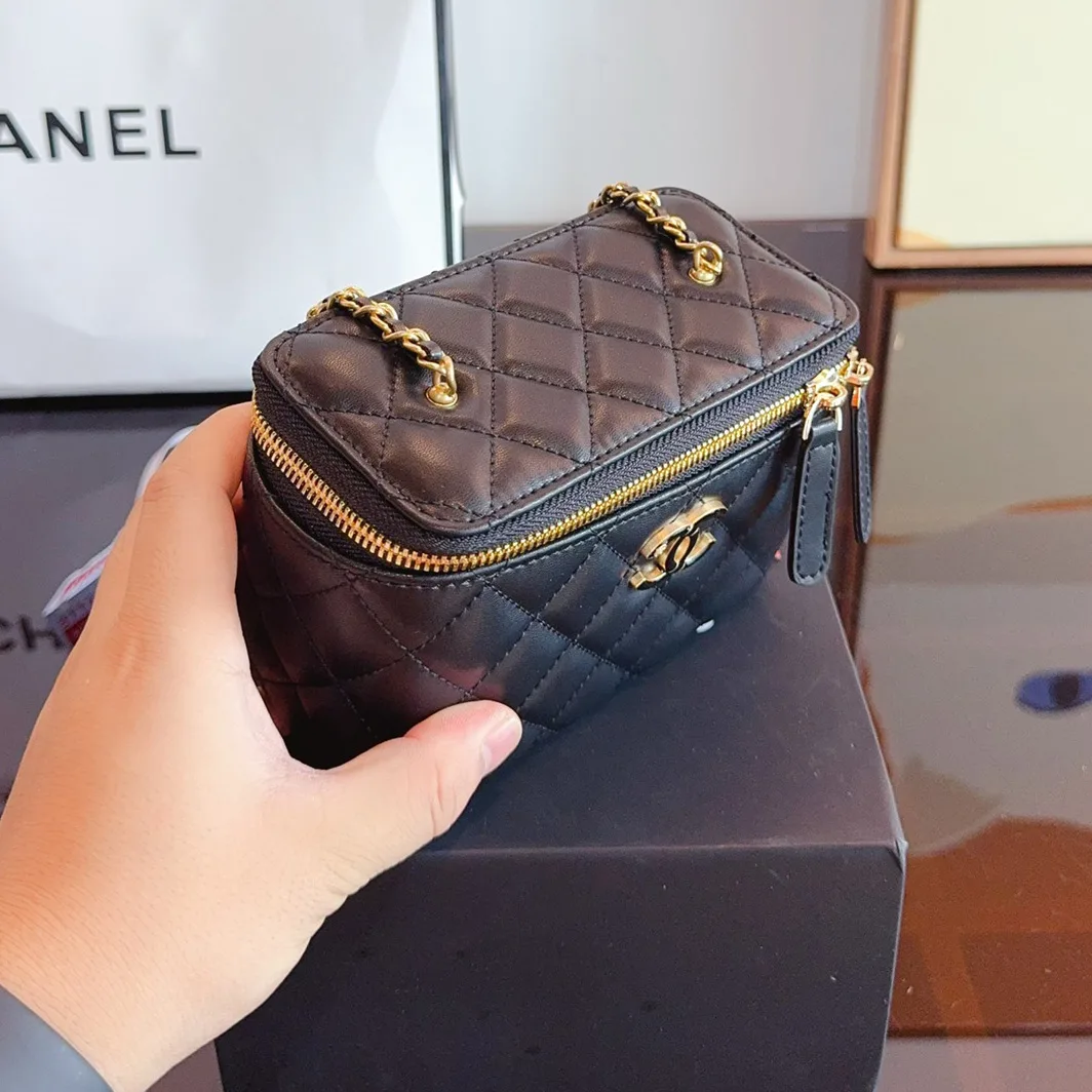 Clutch with Chain