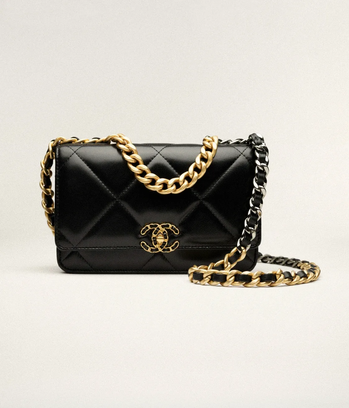 19 WALLET ON CHAIN
