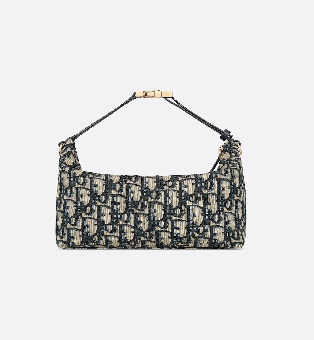 Medium Travel Nomad Pouch