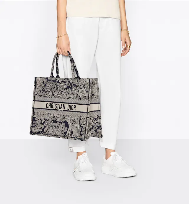 LARGE BOOK TOTE