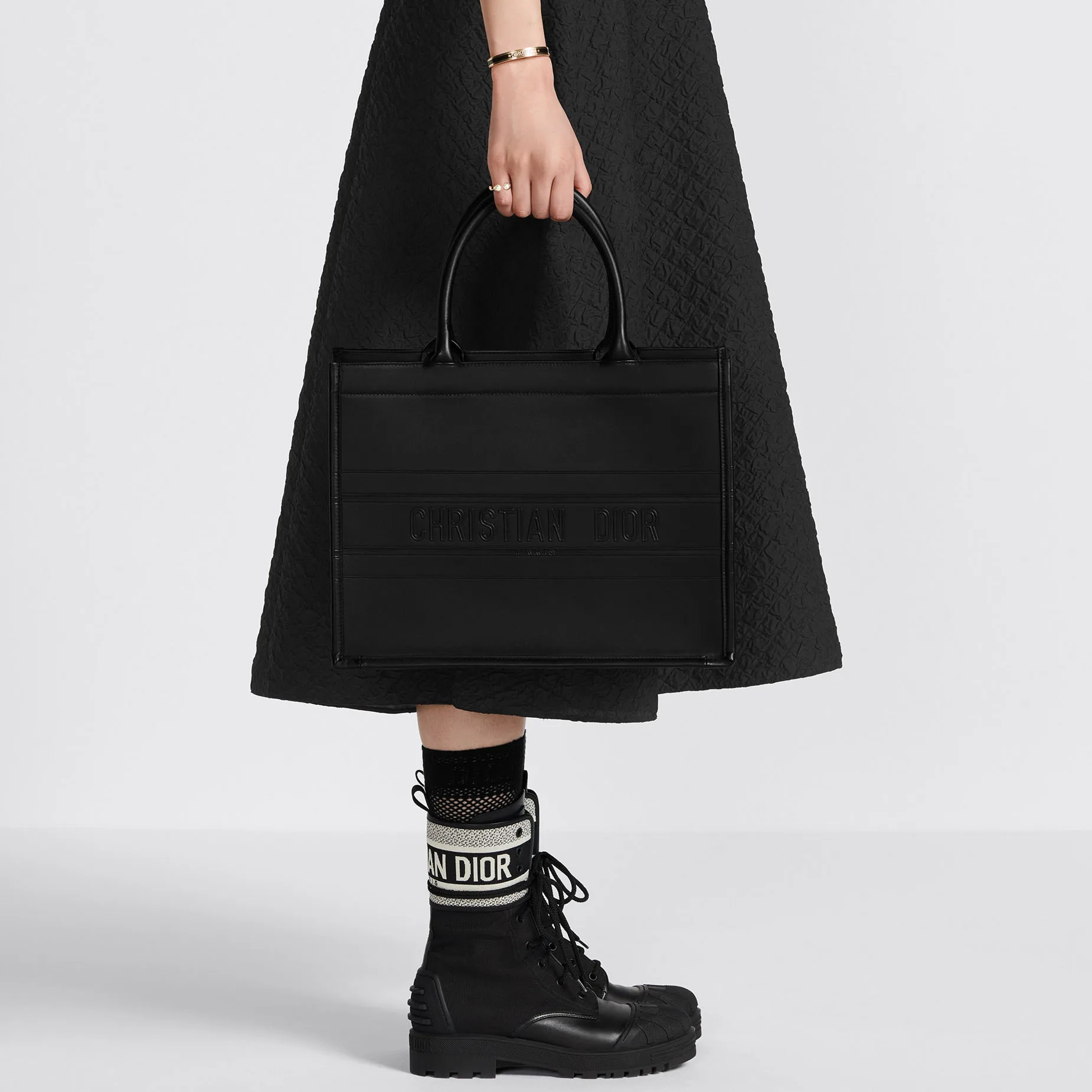 MEDIUM BOOK TOTE