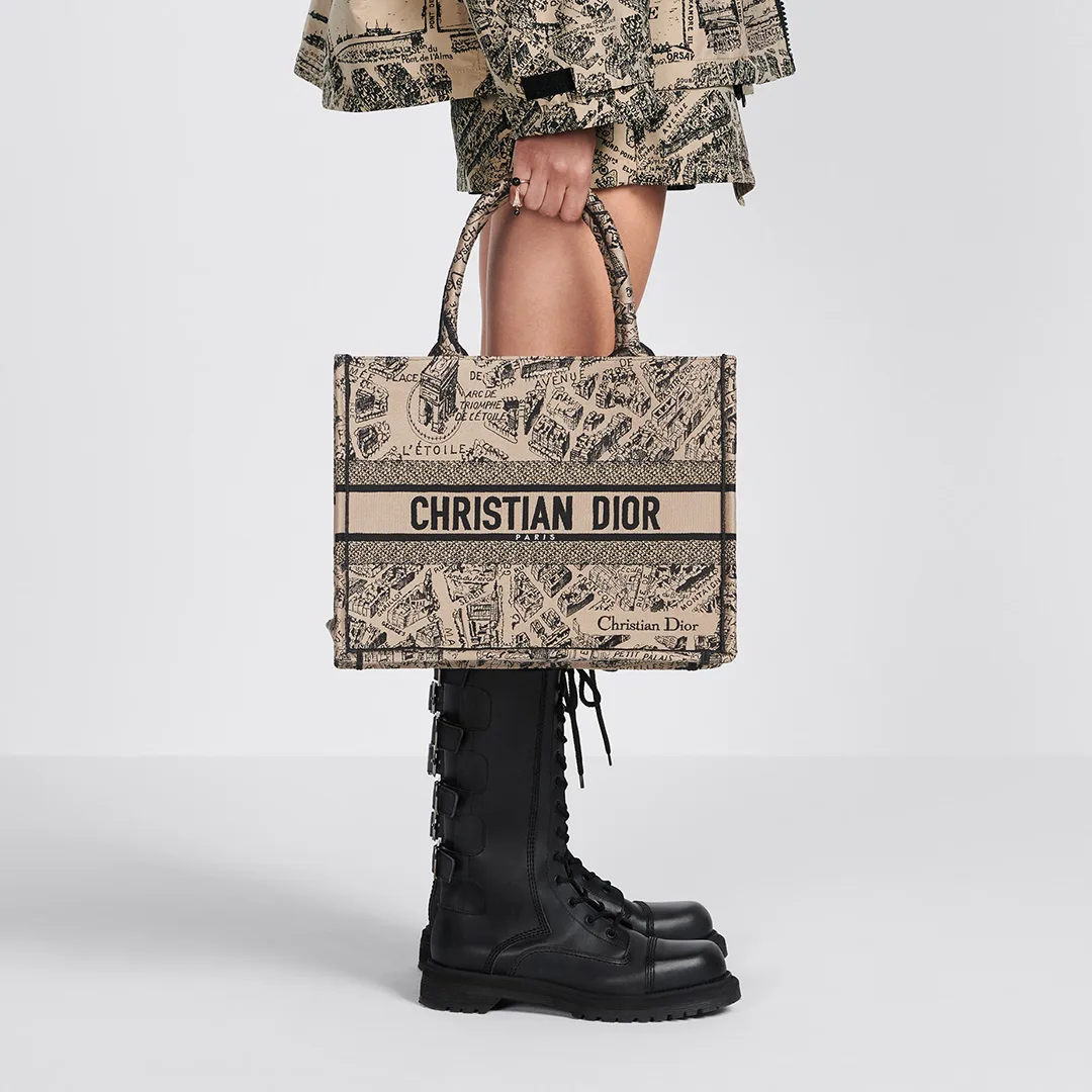 MEDIUM BOOK TOTE