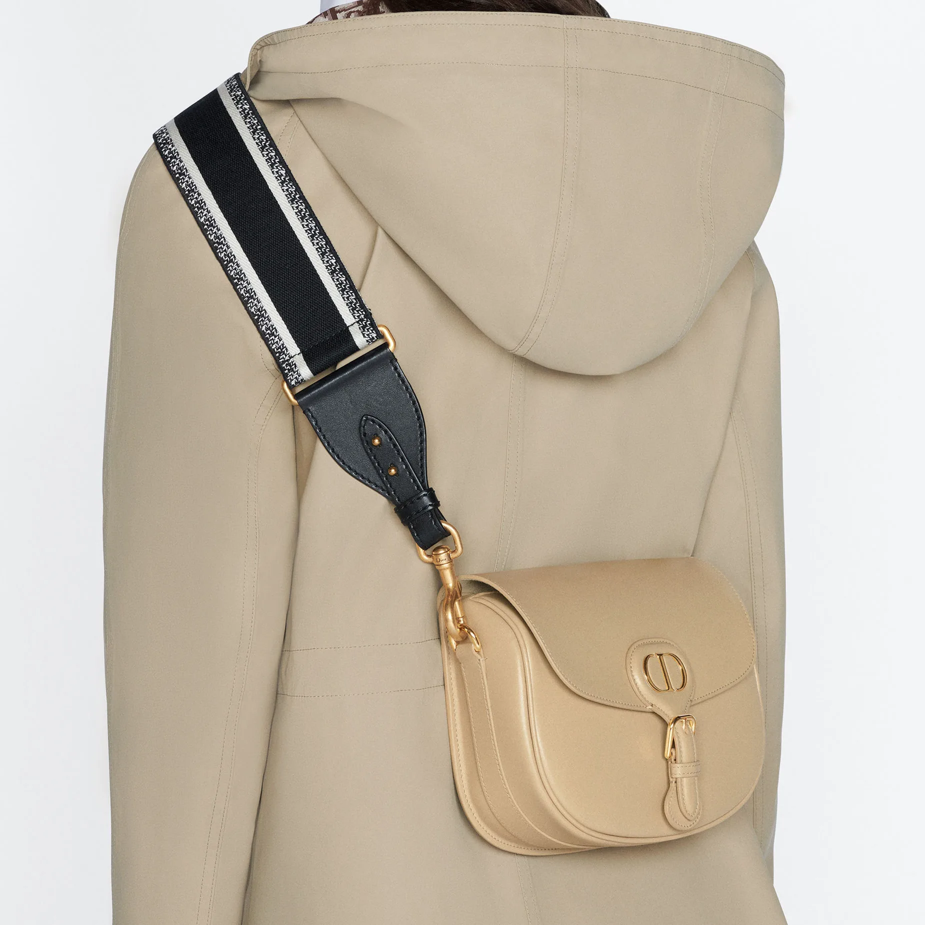MEDIUM BOBBY BAG