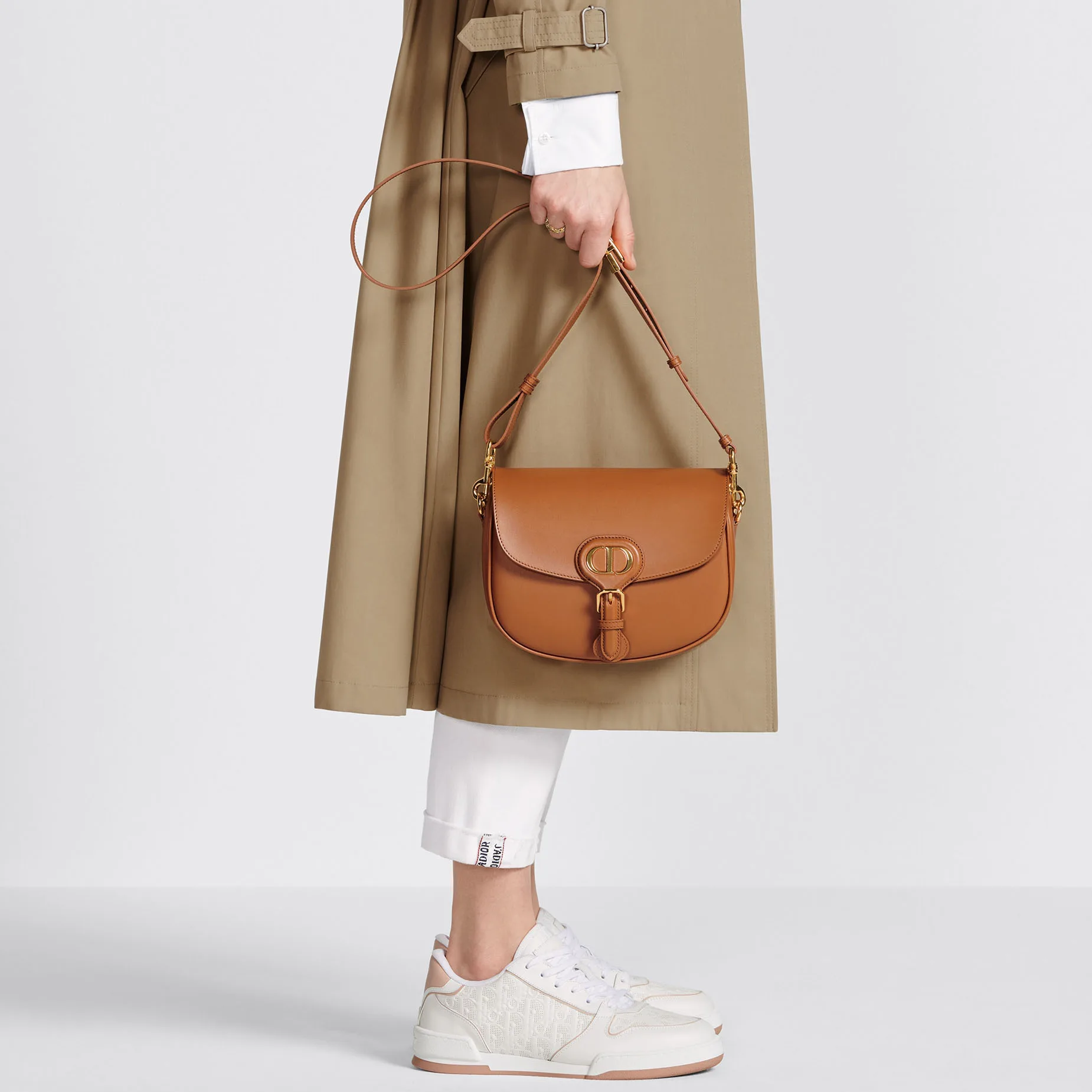 MEDIUM BOBBY BAG