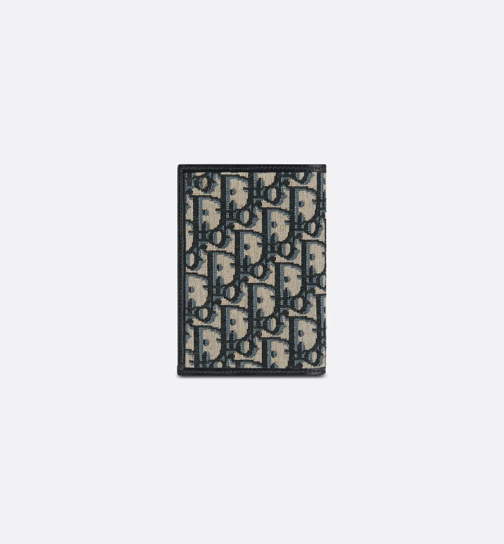 30 Montaigne Passport Holder