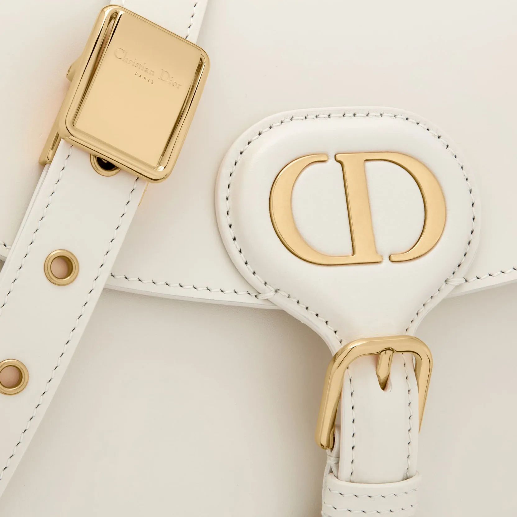 MEDIUM BOBBY BAG