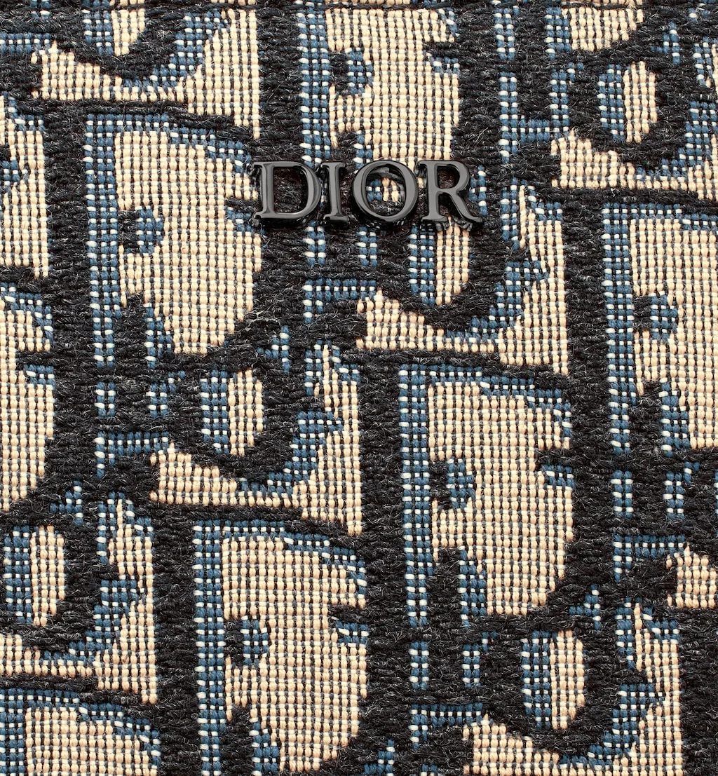 A4 Zipped Pouch