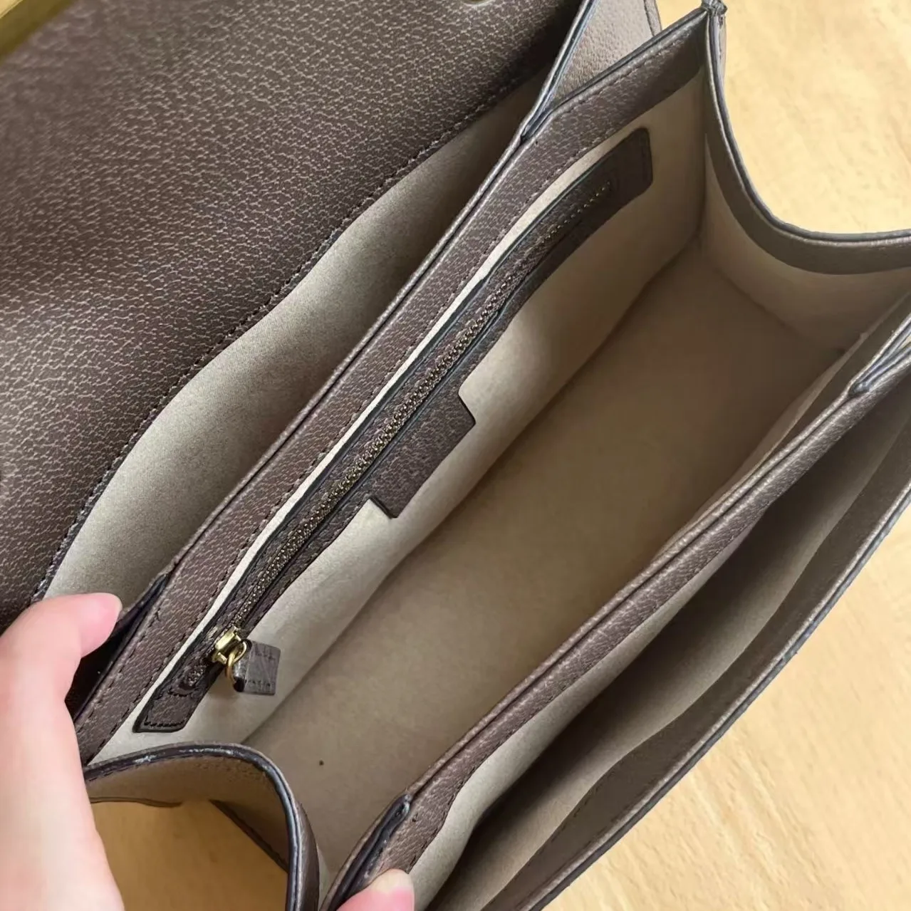 Gucci Queen Margaret Bee Top Handle Bag