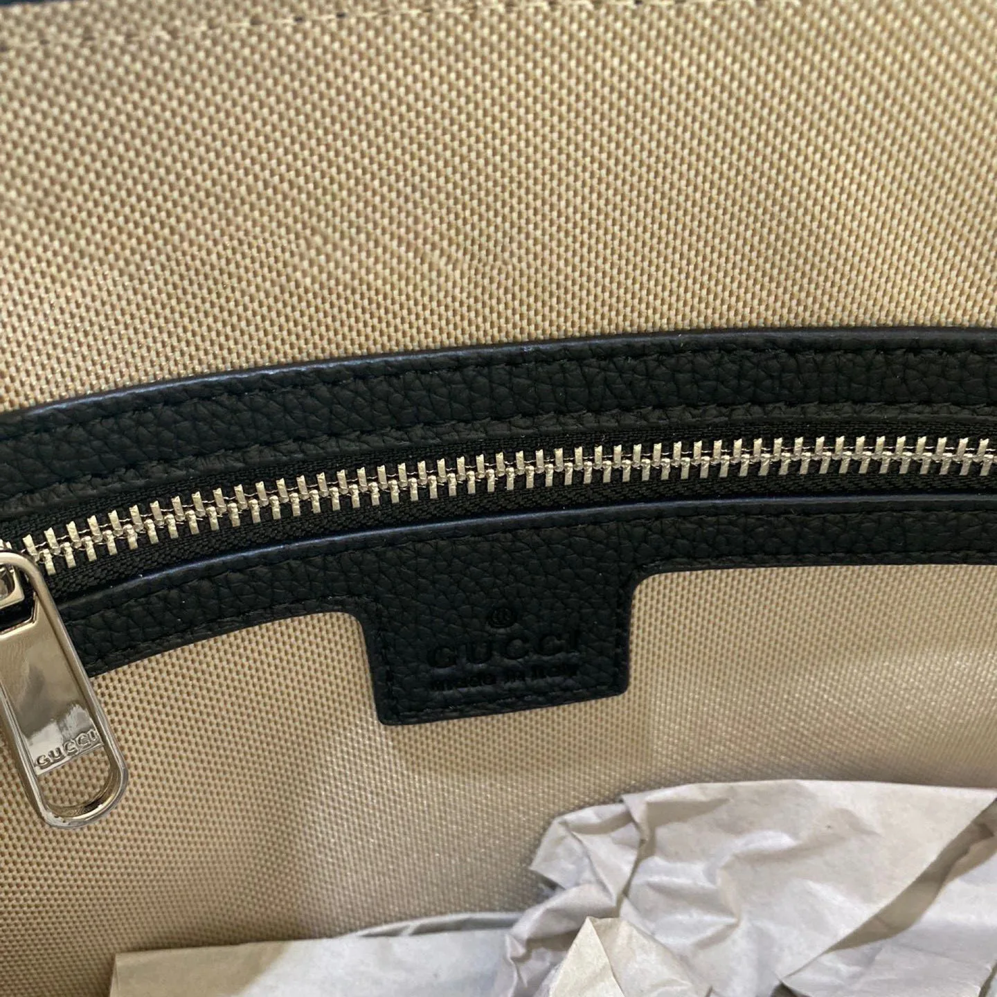 JUMBO MEDIUM MESSENGER BAG