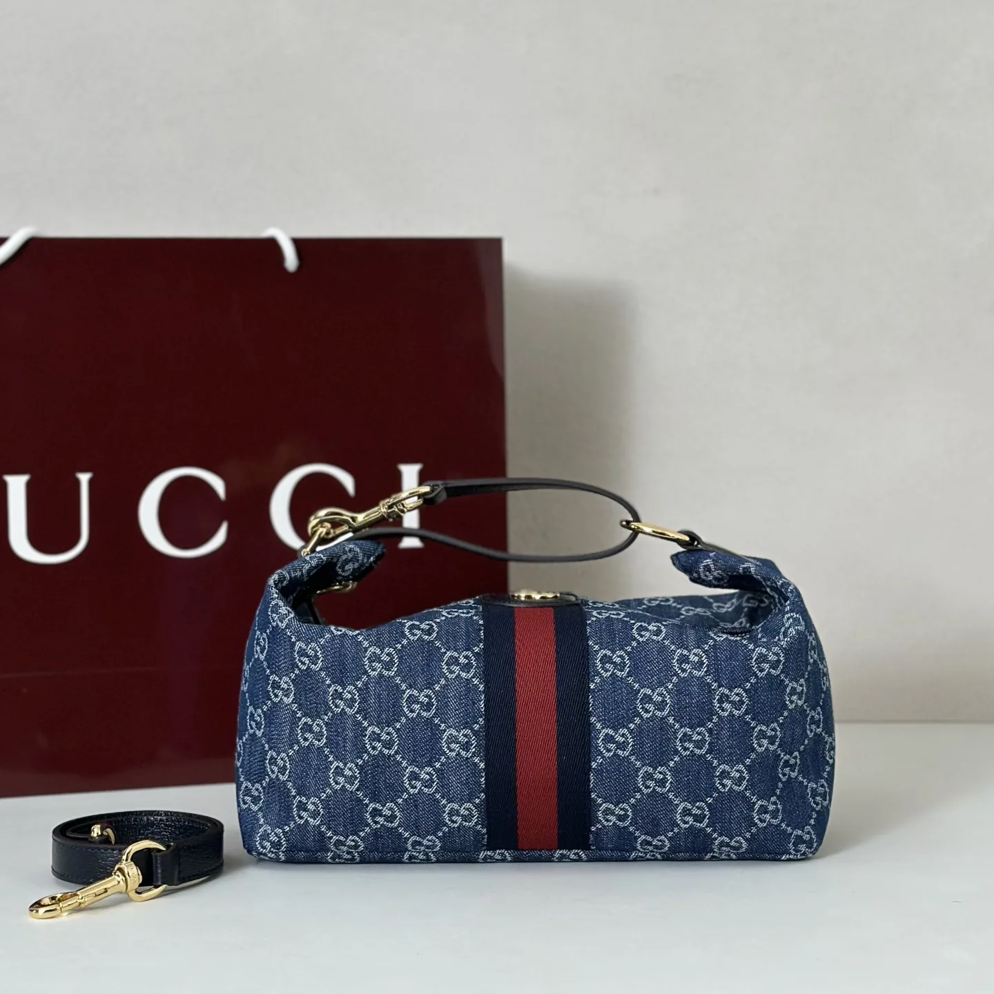 Gucci Vanity Top Handle Blue and white GG denim - Bag