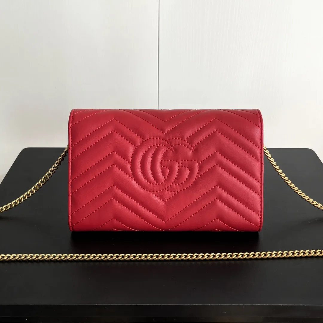 Gucci Marmont Chain Wallet - Red Gold Wallet
