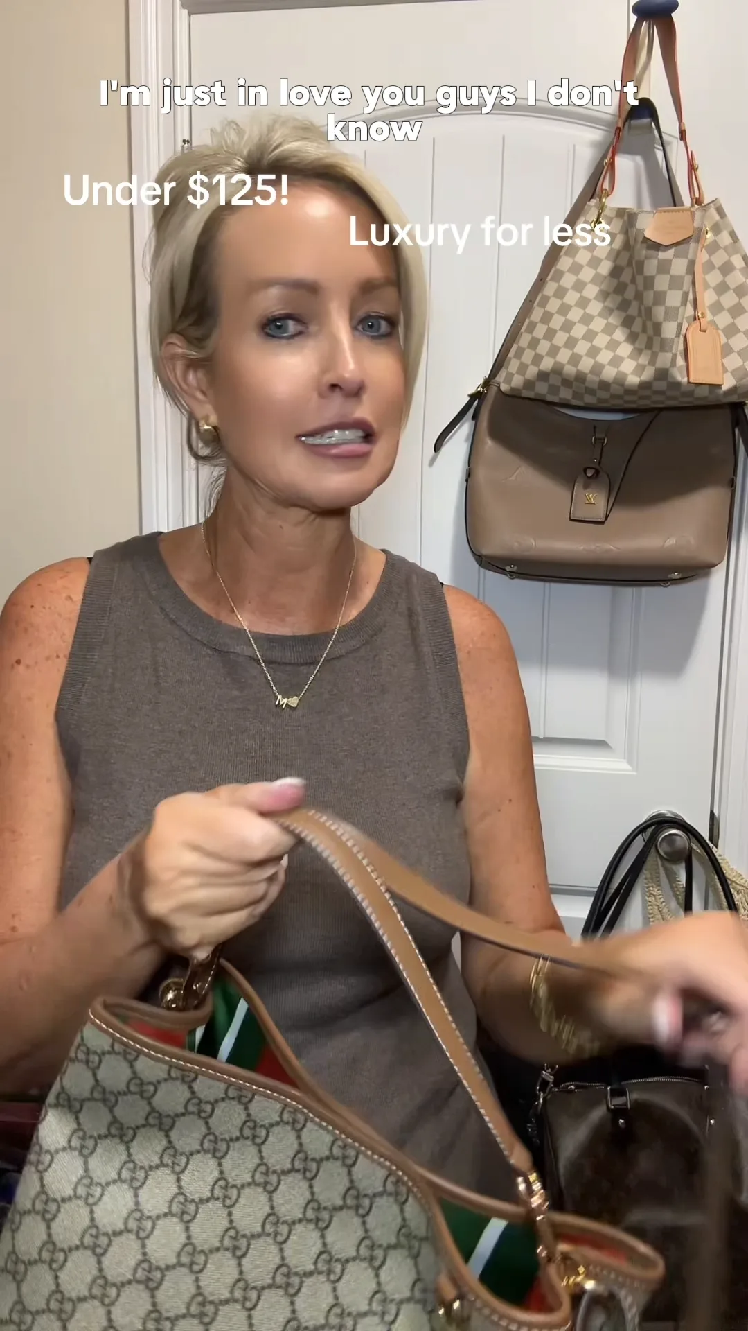 Gucci GG Emblem bucket bag - Medium