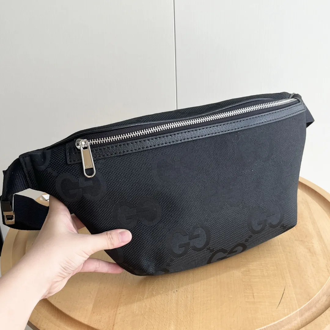 Gucci Jumbo GG Belt Bag