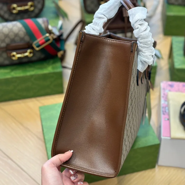Small tote bag
