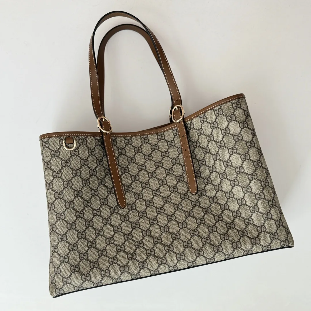 [TOP] Gucci GG Emblem Large brown tote bag