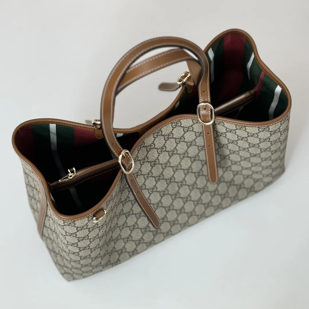 [TOP] Gucci GG Emblem Large brown tote bag