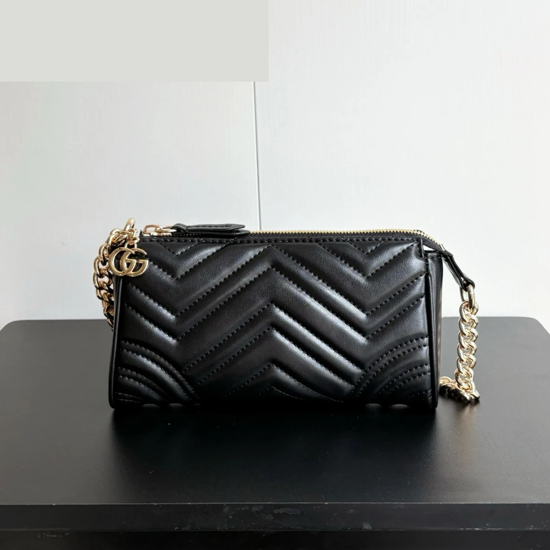 Gucci GG Marmont Black Matelassé Chevron Leather Shoulder Bag