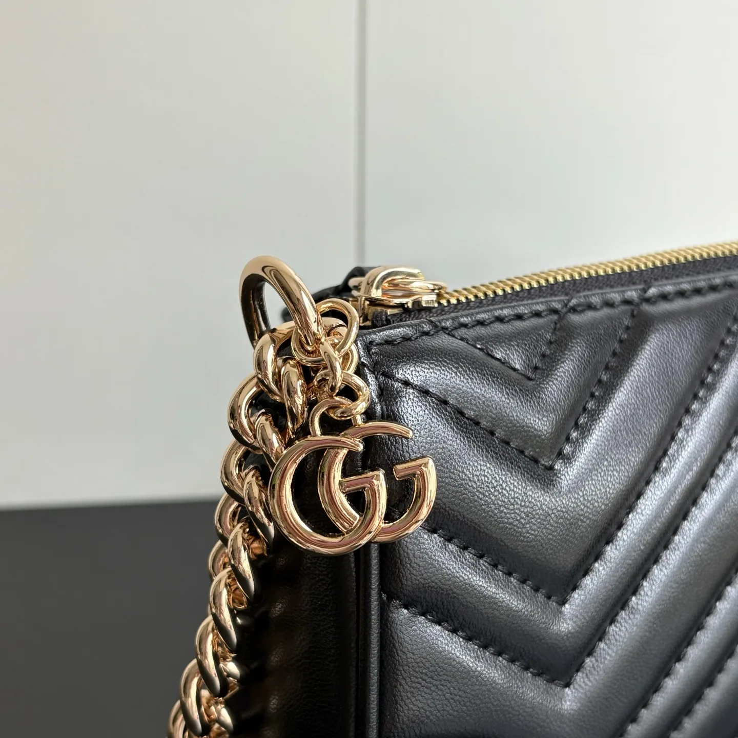 Gucci GG Marmont Black Matelassé Chevron Leather Shoulder Bag