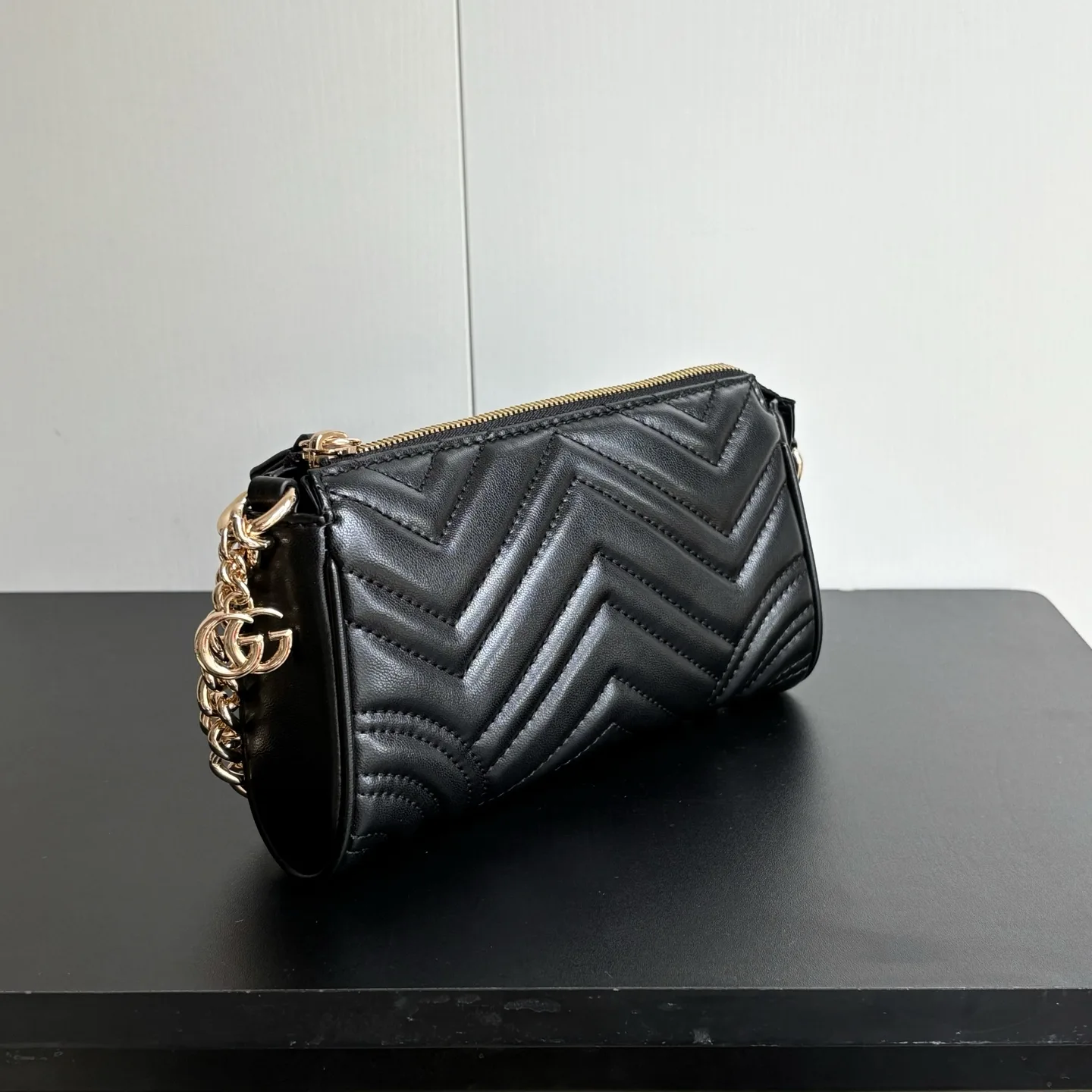 Gucci GG Marmont Black Matelassé Chevron Leather Shoulder Bag