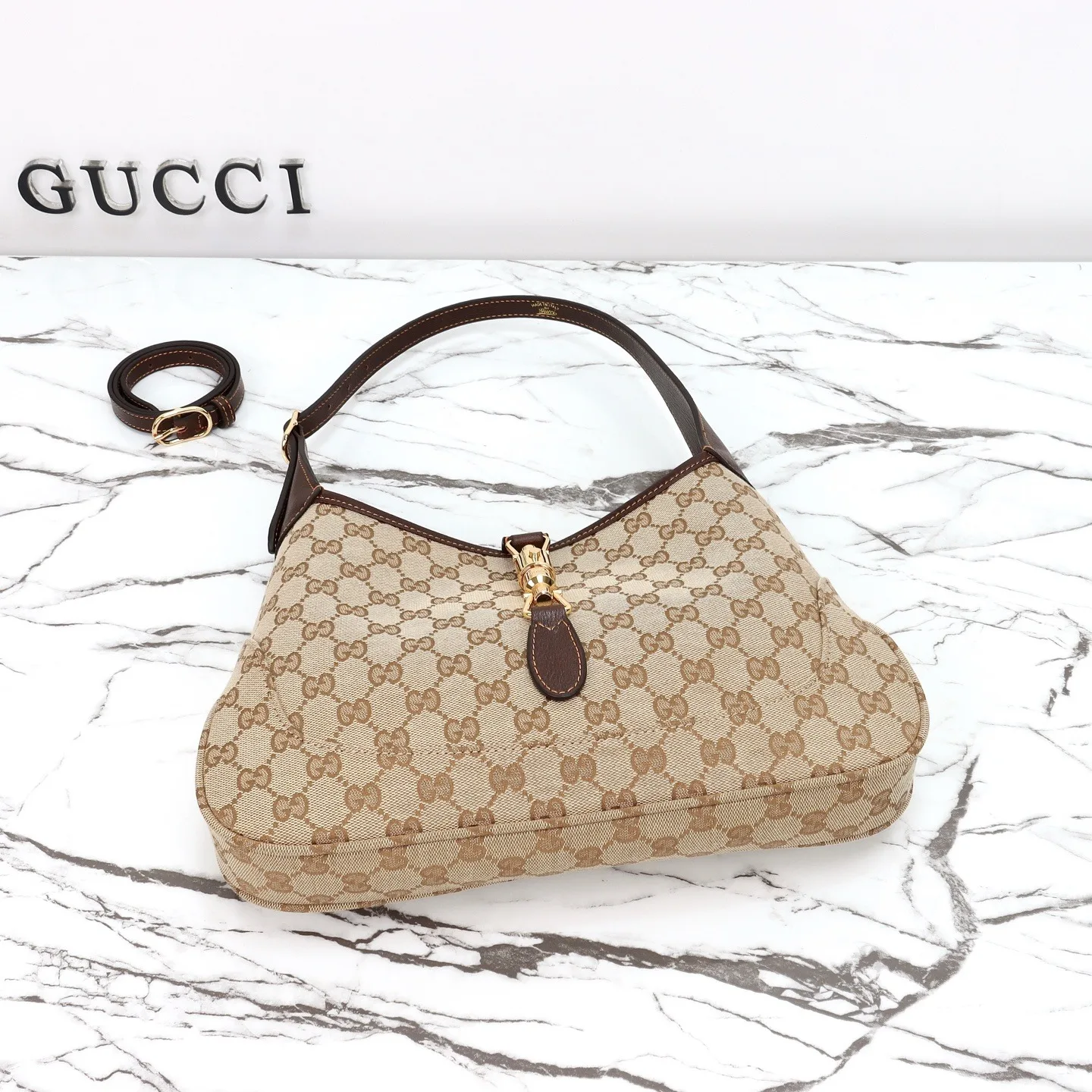 Gucci Jackie 1961 medium shoulder bag Sand and dark brown GG canvas - Bag
