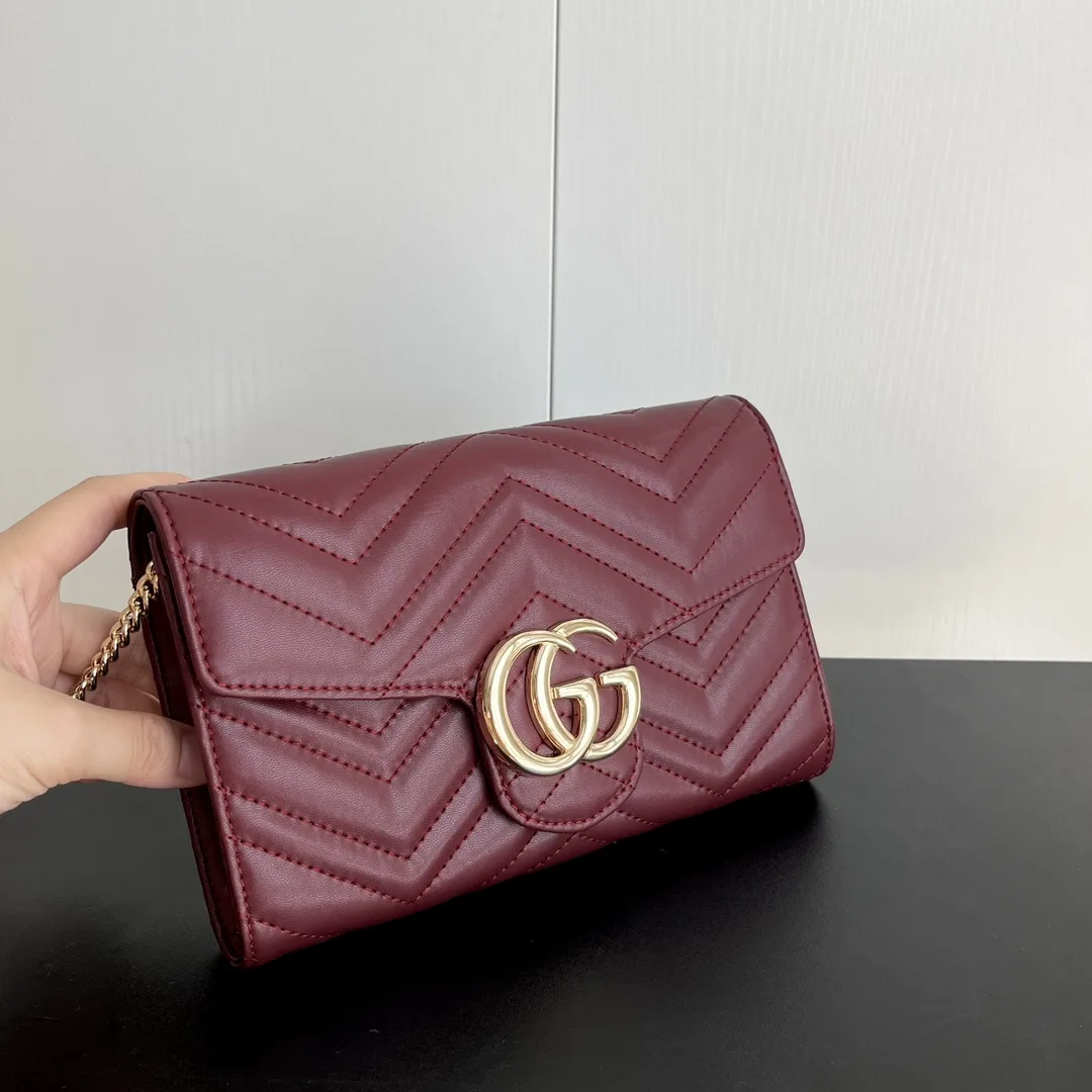 Gucci Marmont Chain Wallet - Red Wallet