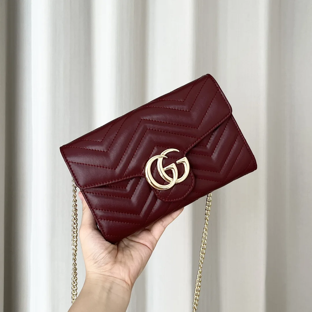 Gucci Marmont Chain Wallet - Red Wallet