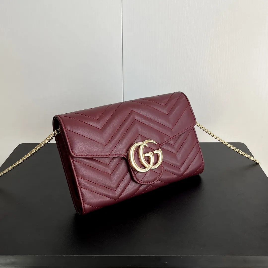 Gucci Marmont Chain Wallet - Red Wallet