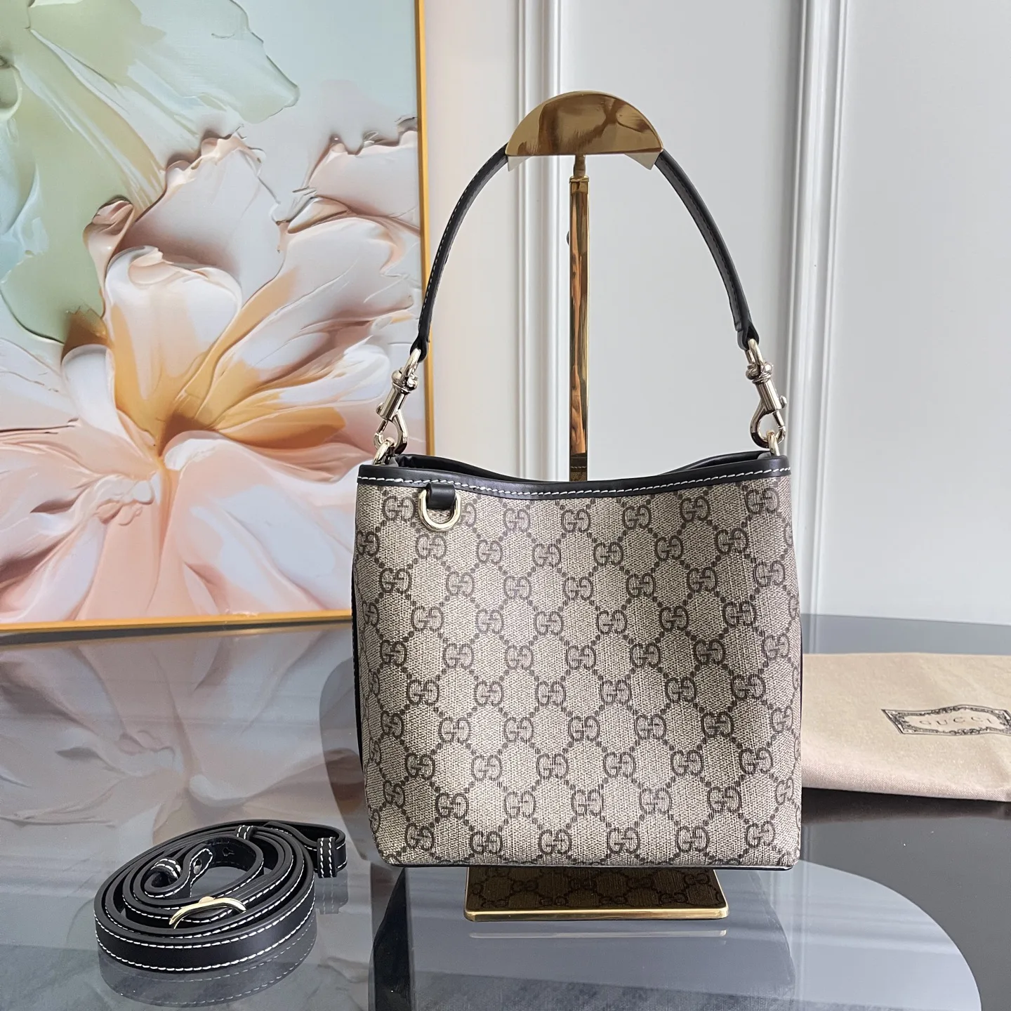 [TOP]Gucci GG Emblem Bucket Bag - Black