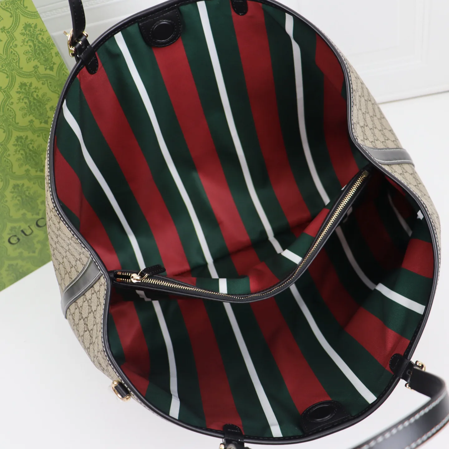 Gucci GG Emblem Maxi Black tote bag