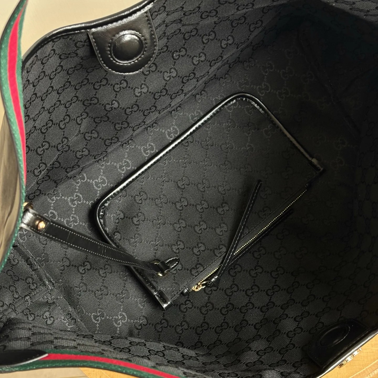 Gucci Giglio large tote bag - Black soft glossy leather