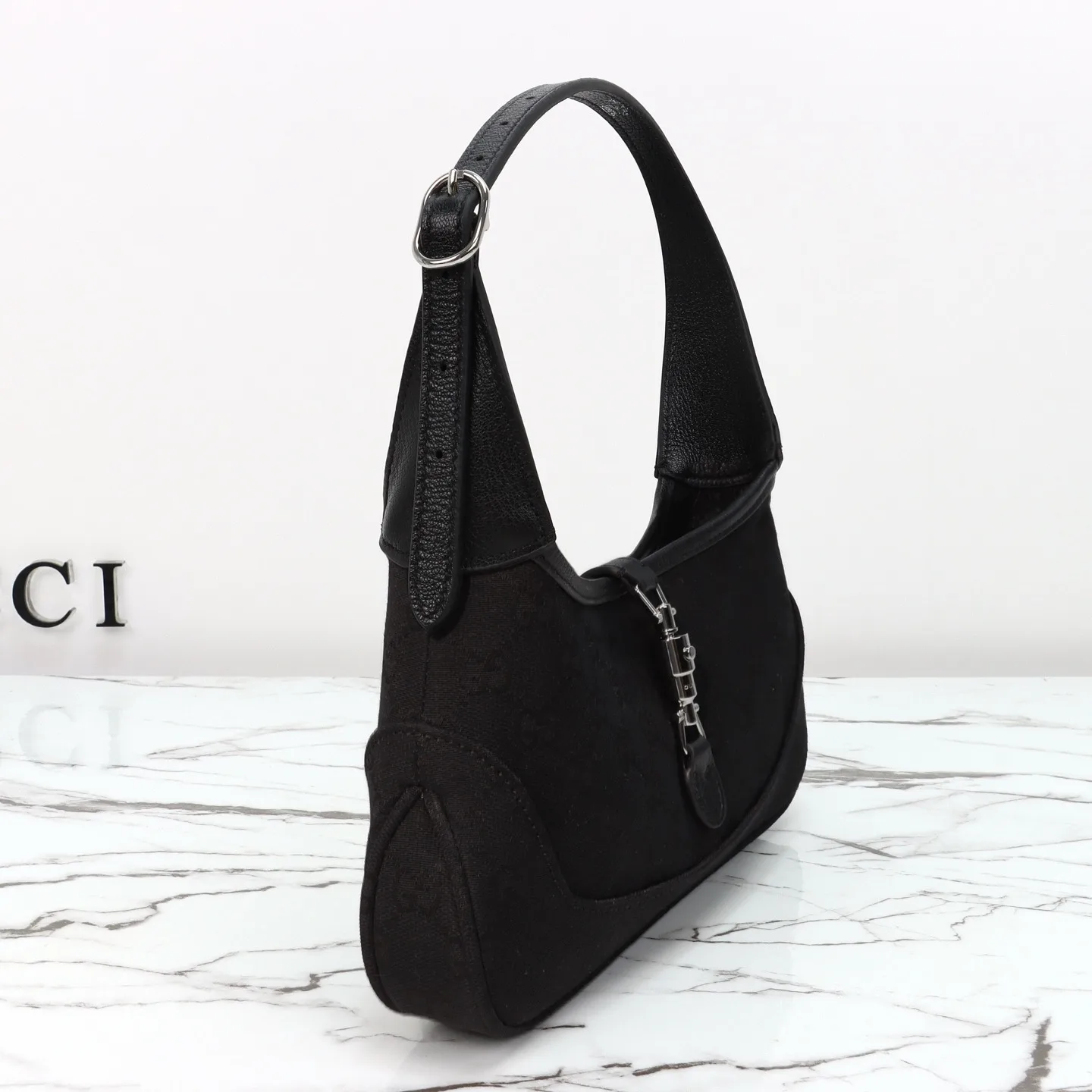 Gucci Jackie Slim small shoulder bag Black GG canvas - Bag