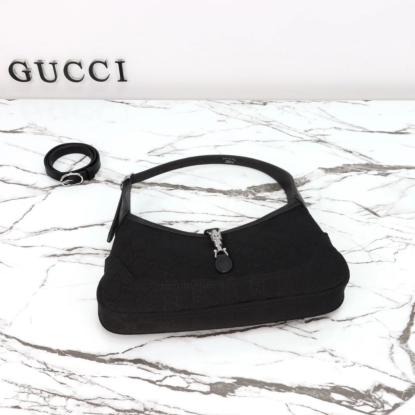 Gucci Jackie Slim small shoulder bag Black GG canvas - Bag