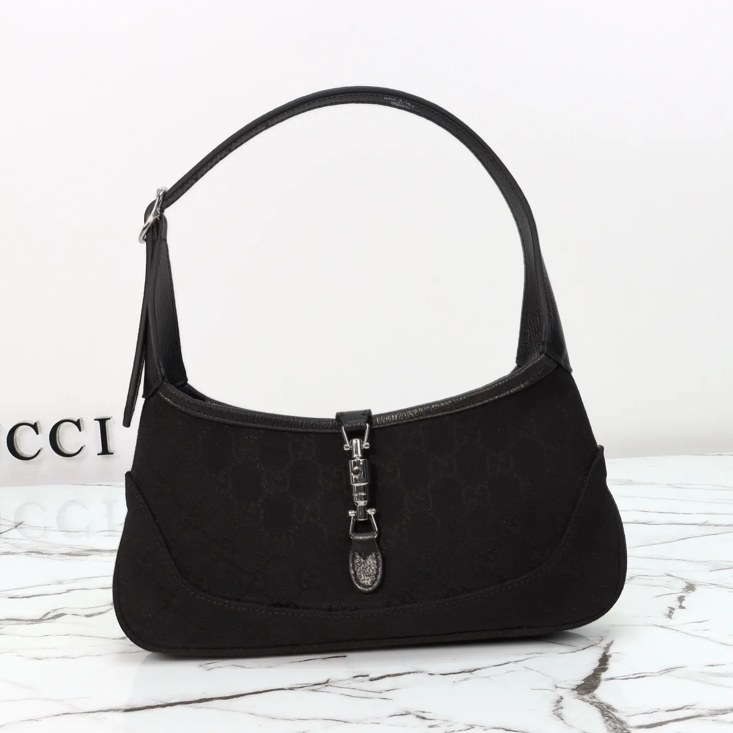 Gucci Jackie Slim small shoulder bag Black GG canvas - Bag