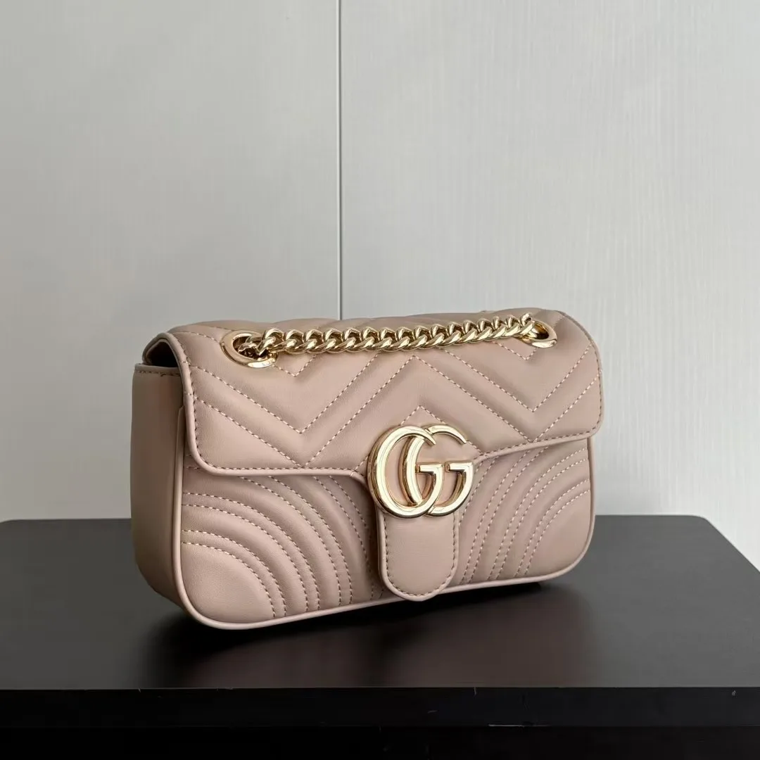 Gucci GG Marmont Shoulder Bag