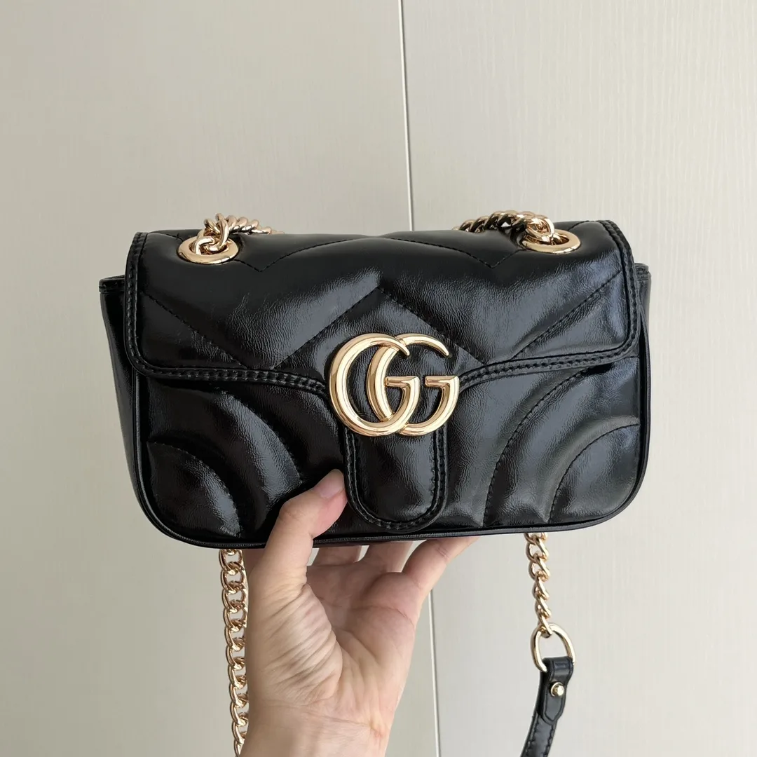 Gucci GG Marmont matelassé leather super small bag