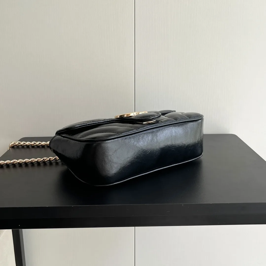 Gucci GG Marmont matelassé leather super small bag