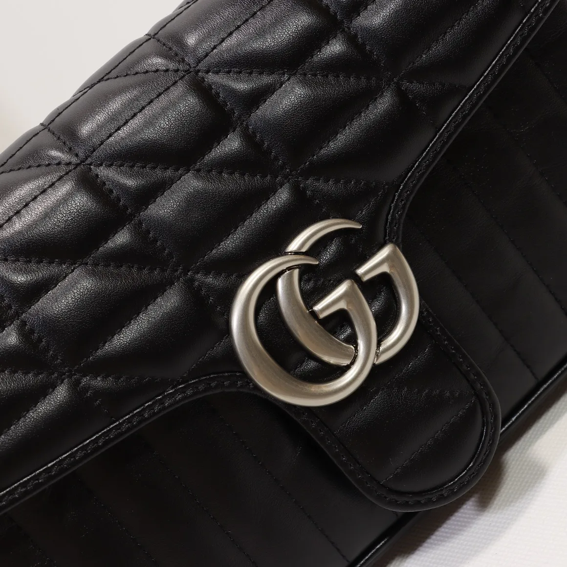 Gucci GG Marmont Small Shoulder Bag Black - Bag