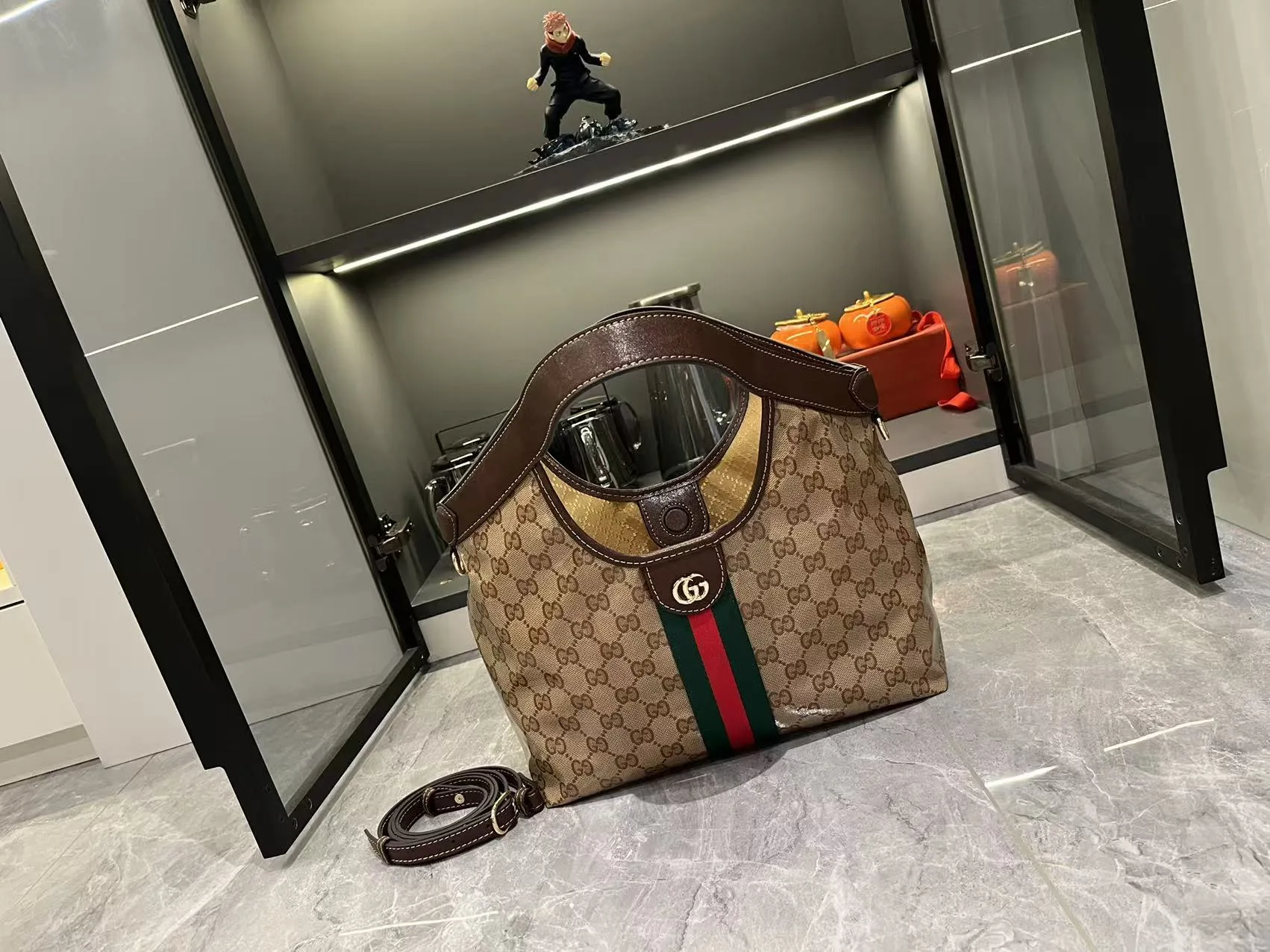 Gucci Giglio Small tote bag varnished GG fabric - Bag