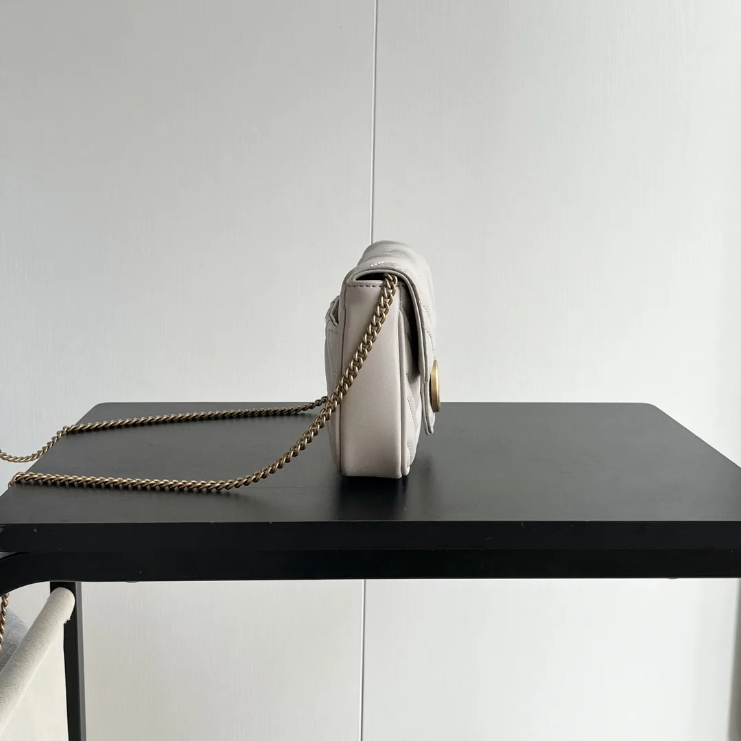 Gucci GG Marmont matelassé leather super mini bag