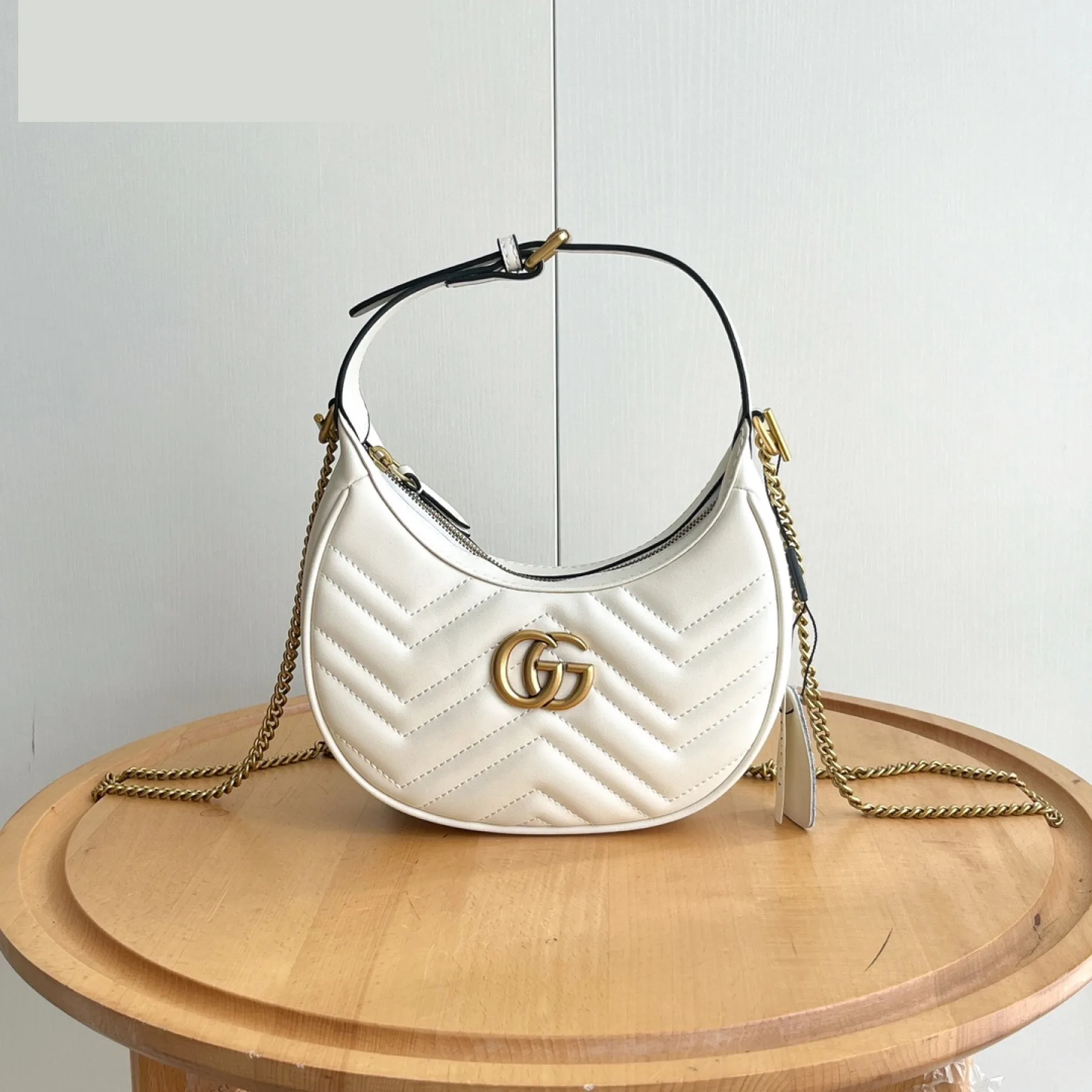 Gucci GG Marmont Small shoulder Bag White - Bag