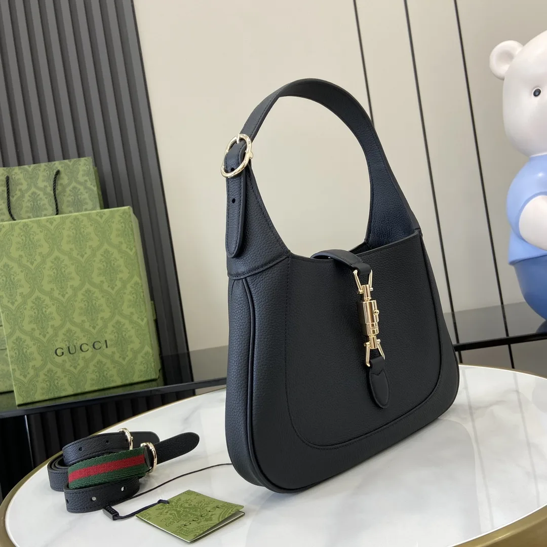 [TOP] Gucci Jackie 1961 small shoulder bag in black leather