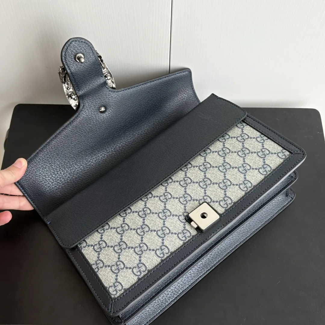 Gucci Dionysus Bag Medium GG Supreme - blue and beige