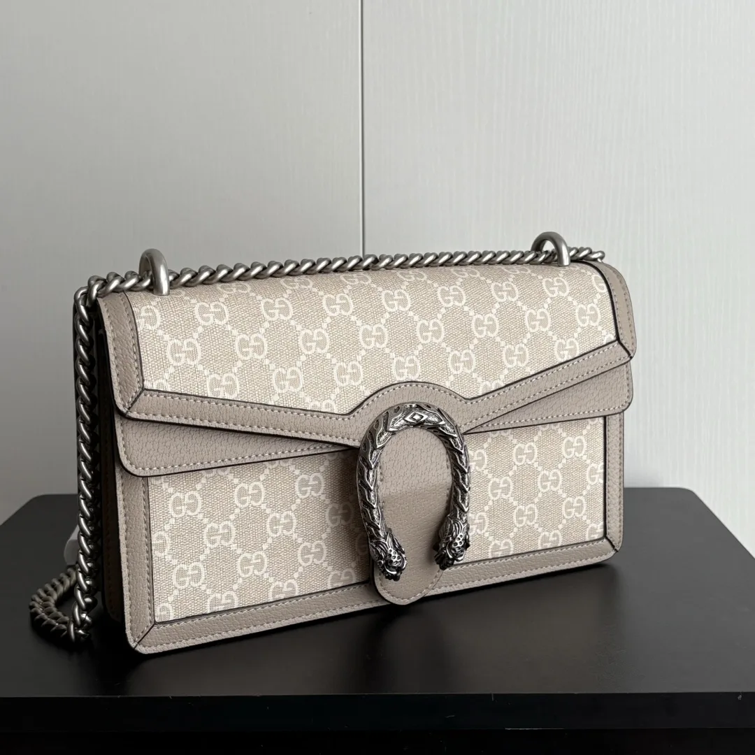 Gucci Dionysus Medium GG-Jacquard Shoulderbag - Beige and white